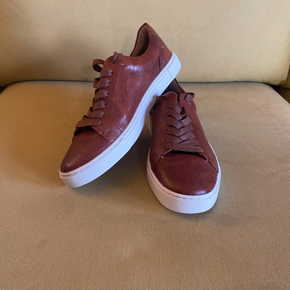 Frye Women’s sneakers
